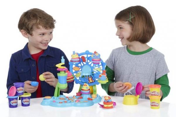 10,55€ Le carrousel des gâteaux Play-Doh