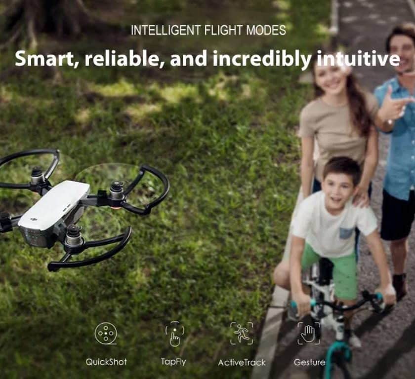 Vente flash drone DJI Spark Mini RC caméra 12 mpxls, mode selfie, contrôle gestuel, nacelle mécanique.