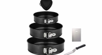 14,84€ le lot pâtisserie de 4 moules + 1 spatule et 1 lisseur Aitsite